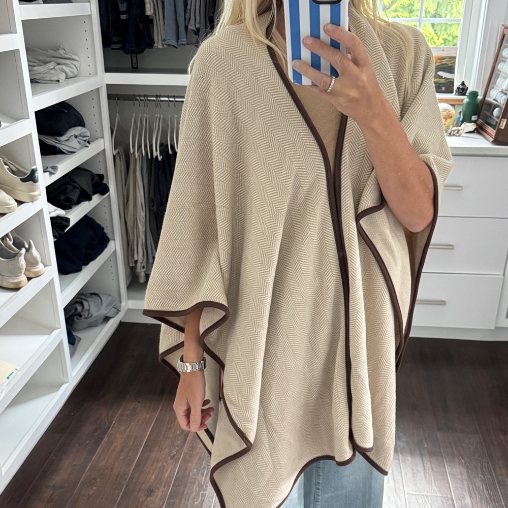 Tuckernuck Cream Herringbone Knit Cape with Brown Trim